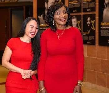 Key-to-the-City-Presentation-to-Annie-Bynoe__N_0234